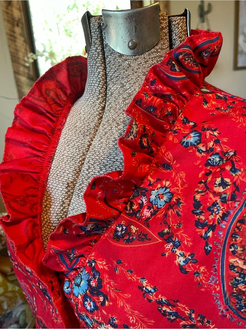 Red Paisley Ruffle-Trim Blouse - Picture 4 of 13